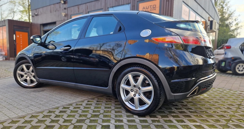 Honda Civic cena 24900 przebieg: 172312, rok produkcji 2008 z Sosnowiec małe 631